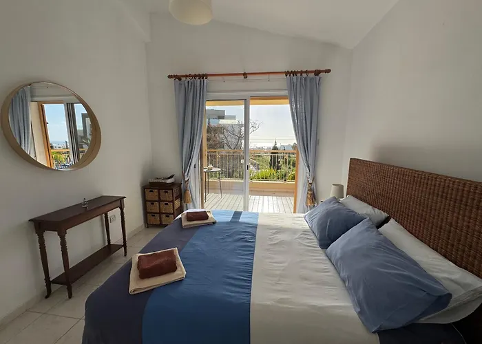 New Cozy Villa Near The Beaches In The Magnificent Gardens Of Regina With Swimming Pools!